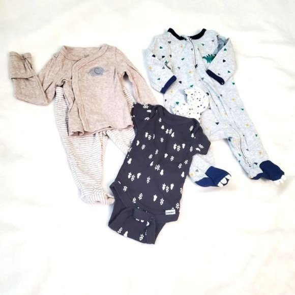 Newborn Bundle little Me footie, Just One You tracksuit, Gerber bodysuit - Picture 1 of 10